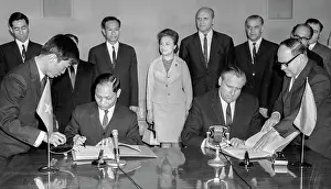 Nguyen: USSR and DRV sign scientific and cultural cooperation plan
