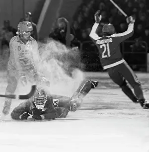Scores: USSR vs Sweden bandy match, 1981