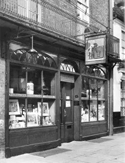 Rayner: UXBRIDGE CHEMIST'S