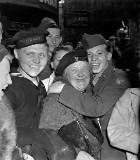 Unconditional: V-E Day celebration in Piccadilly Circus, London