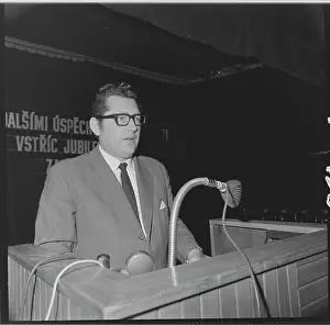 Karas: V. Karas, speech