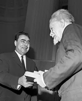 Sickle: V.A. Karpinsky awarded