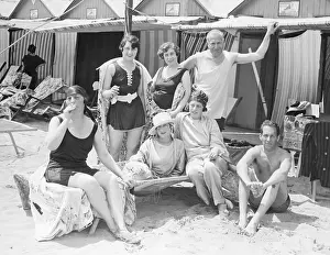 Sandals: Vacation by the sea, 1926