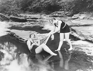 Spend: Vacation by the sea, 1927