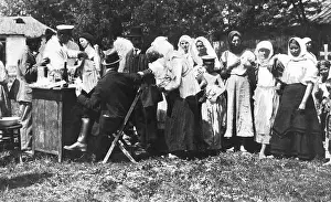 Prevention: Vaccination against cholera and smallpox in Romania, 1917