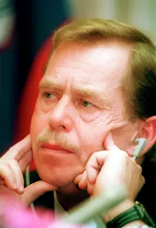 Earphones: Vaclav Havel - earphones