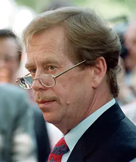 Oversee: Vaclav Havel - resignation - Prague Castle