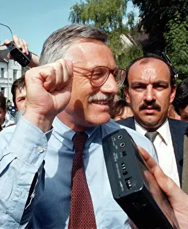 Meciar: Vaclav Klaus - gesture - talks - negotiations