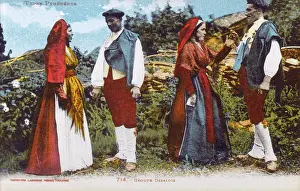 Pyrenean: Val d'Ossau couples dancing
