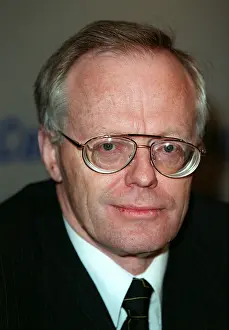 Valdis: Valdis Birkavs