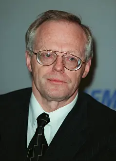 Valdis: Valdis Birkavs