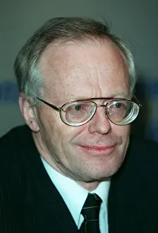 Valdis: Valdis Birkavs