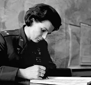 Zhukovsky: Valentina Tereshkova studies in Military Engineering