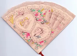 Pastels: Valentine card in the form of a fan