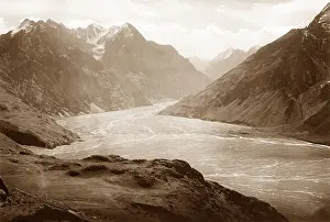 Pamir: Valley in the Pamir Mountains