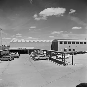 Carpark: Value Centre Warehouse