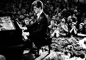 Foreigner: Van Cliburn is the first foreigner to perform ?