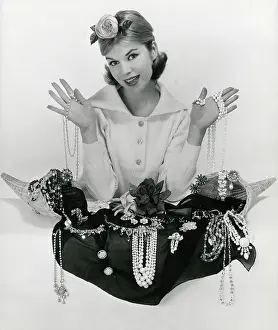 Editorial: Vanity Fair - Accessories - Hannah Heath - December 2, 1959
