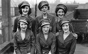 Oktober: The variety girls of the Vaudeville