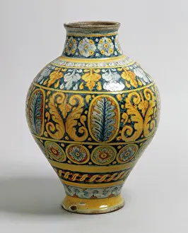 1610: Vase: bust of a woman