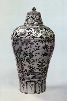 1300s: Vase with Underglaze Blue Designs