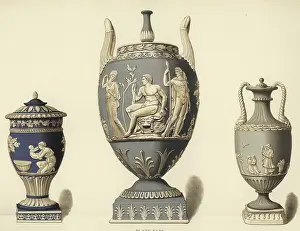 Templeton: Vases with reliefs