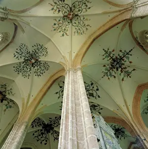 1330: Vault of the hall chruch of Neuberg
