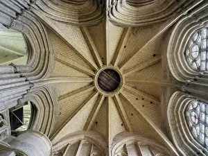 Meaux: Vaulted ceiling, Cathedrale Saint-Etienne, Meaux, France