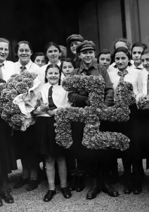 Verein: VDA Youth on Cornflower Day, 1934