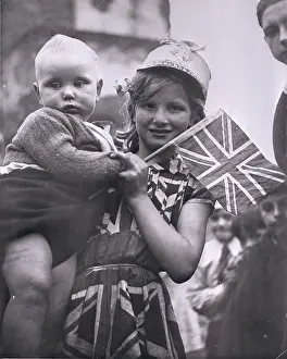 VE Day - children celebrating