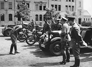 Magdeburg: Vehicle roll call on the barracks yard of a Motor Vehicl