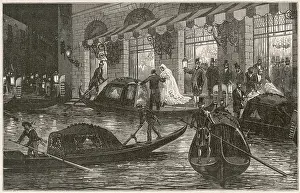 Gondoliers: VENICE/CANAL/LA FENICE