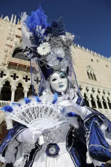 Carnivale: Venice Carnival Costume