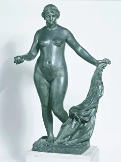Renoir: Venus and an apple