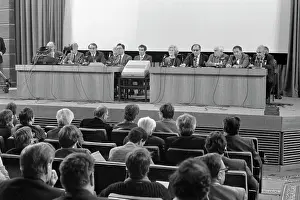 Speaks: Venus - Halley's Comet Project