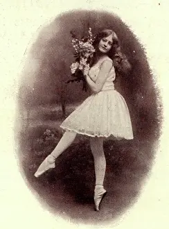 Fundraiser: Vera Clark, ballet dancer