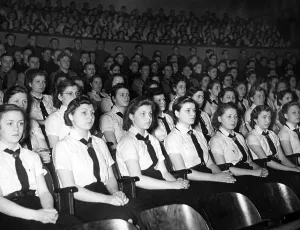 Jungmaedelbund: Verpflichtung der Jugend (Commitment of the Youth) cerem