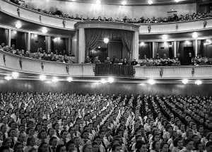 Auditorium: Verpflichtung der Jugend (Commitment of the Youth) cerem