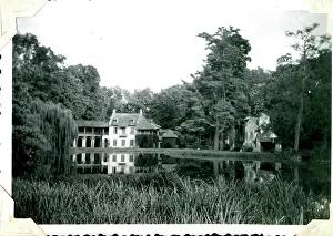 Wrns: Versailles, France, WW2