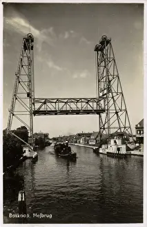 Vertical lifting bridge at Boskoop, Netherlands