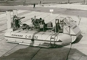 Swindon: Vickers VA-1 research hovercraft, G-15-252