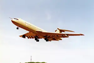 Vc10: Vickers VC10 K.4 ZD241 - N