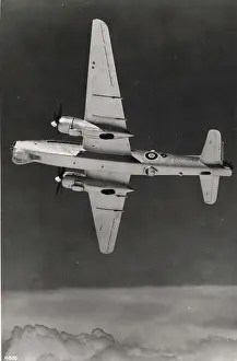 Underneath: Vickers Warwick GRV LM816