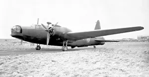 Ventral: Vickers Wellington B.III BK461, with Dunlop Compacta tyres