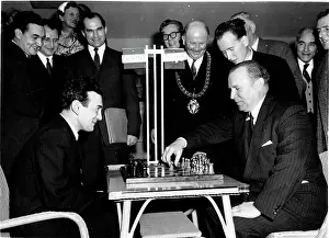 Corral: Victor Korchnoi and Yakov Malik, Chess Congress, Hastings