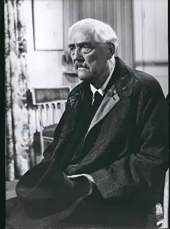 Realises: Victor Sjostrom, Swedish actor, in film Wild Strawberries