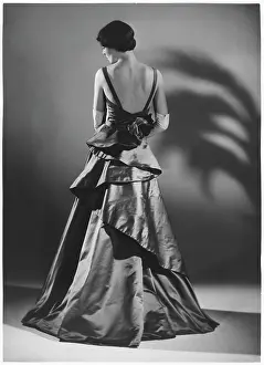 Ballgown: VICTOR STIEBEL/GOWN