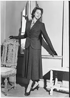 Jacqmar: VICTOR STIEBEL SUIT