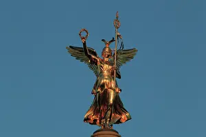 Lizzie: Victoria, Berlin Victory Column, Berlin, Germany