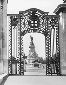 Constancy: VICTORIA MEMORIAL